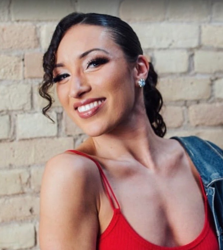 Michelle E. — Showcraft performer in Chicago
